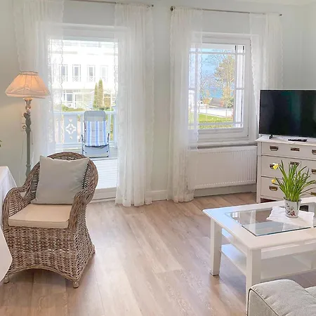 Haus Anholt * تيميندورفير ستراند